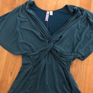 Alya blue twist knot knot top